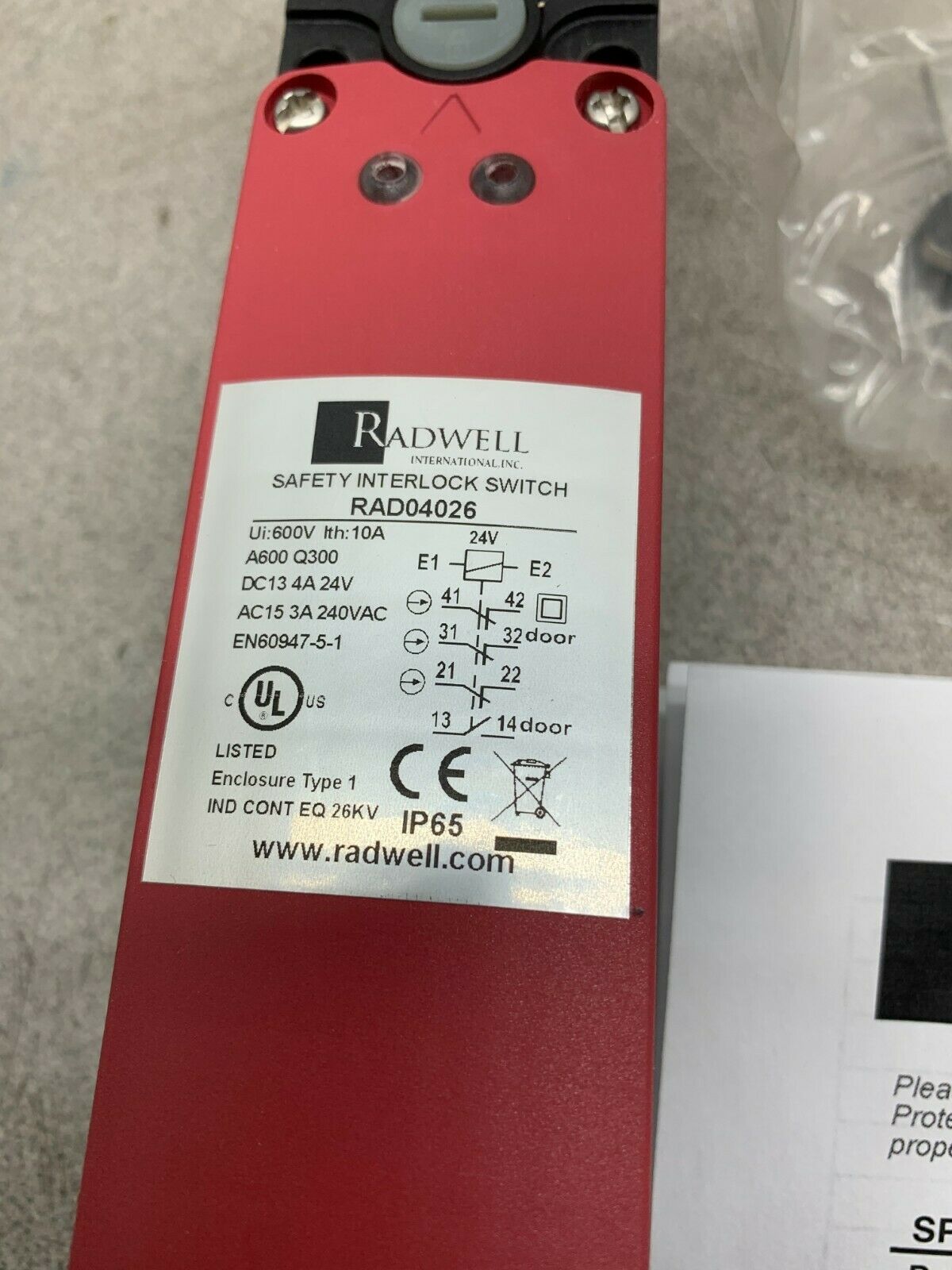 NEW IN BOX RADWELL SOLENOID INTERLOCK SAFETY SWITCH RAD04026