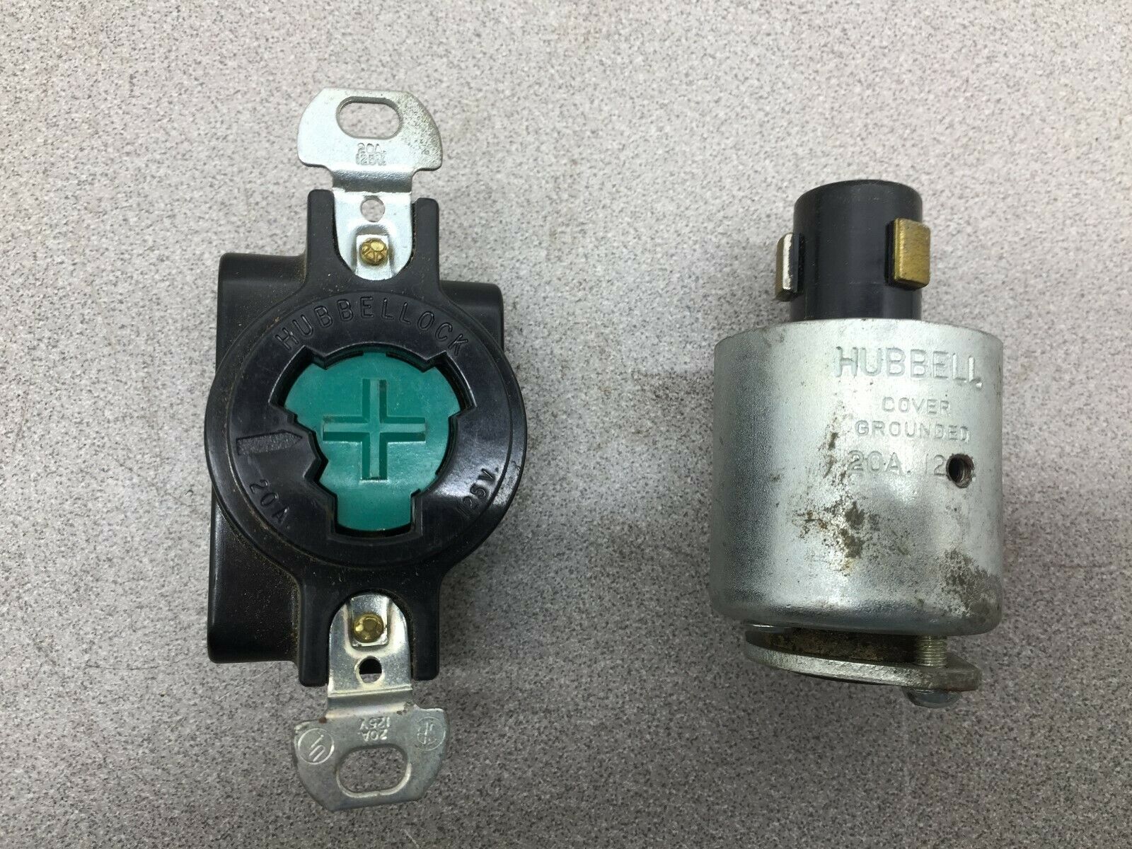 USED HUBBEL HUBBELLOCK 20AMP 125V TWIST LOCK RECEPTICAL AND PLUG