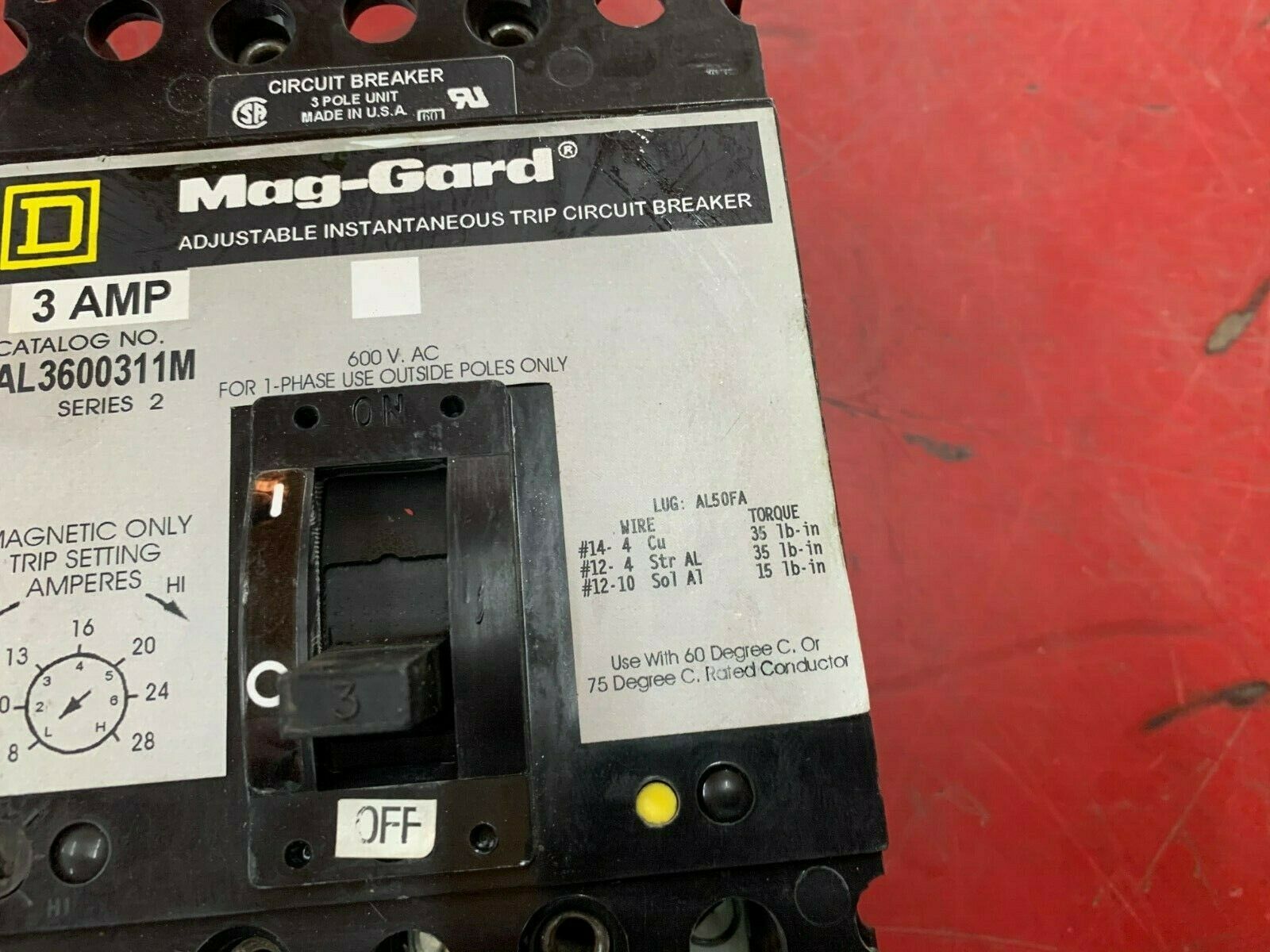 NEW NO BOX SQUARE D 3 AMP CIRCUIT BREAKER FAL3600311M