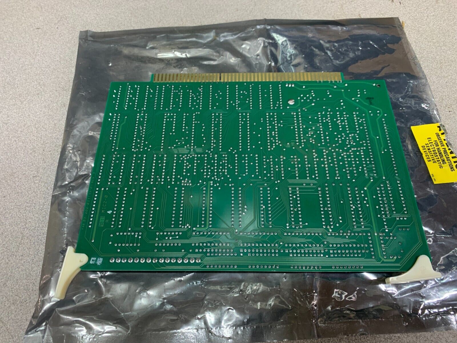 NEW NO BOX ICORE 000-021714-01 COMMUNICATIONS BOARD 000-021715-01 REV. D