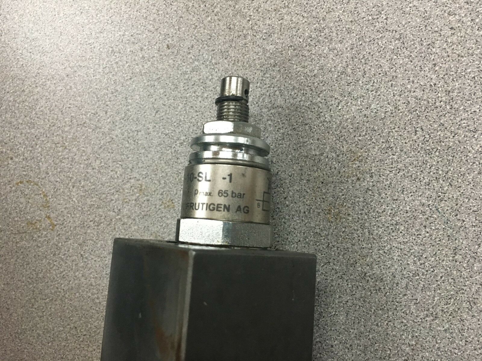 NEW NO BOX DENISON 098-91179 HYDRAULIC FLOW CONTROL VALVE ZDR-P-01-1-S0-D1