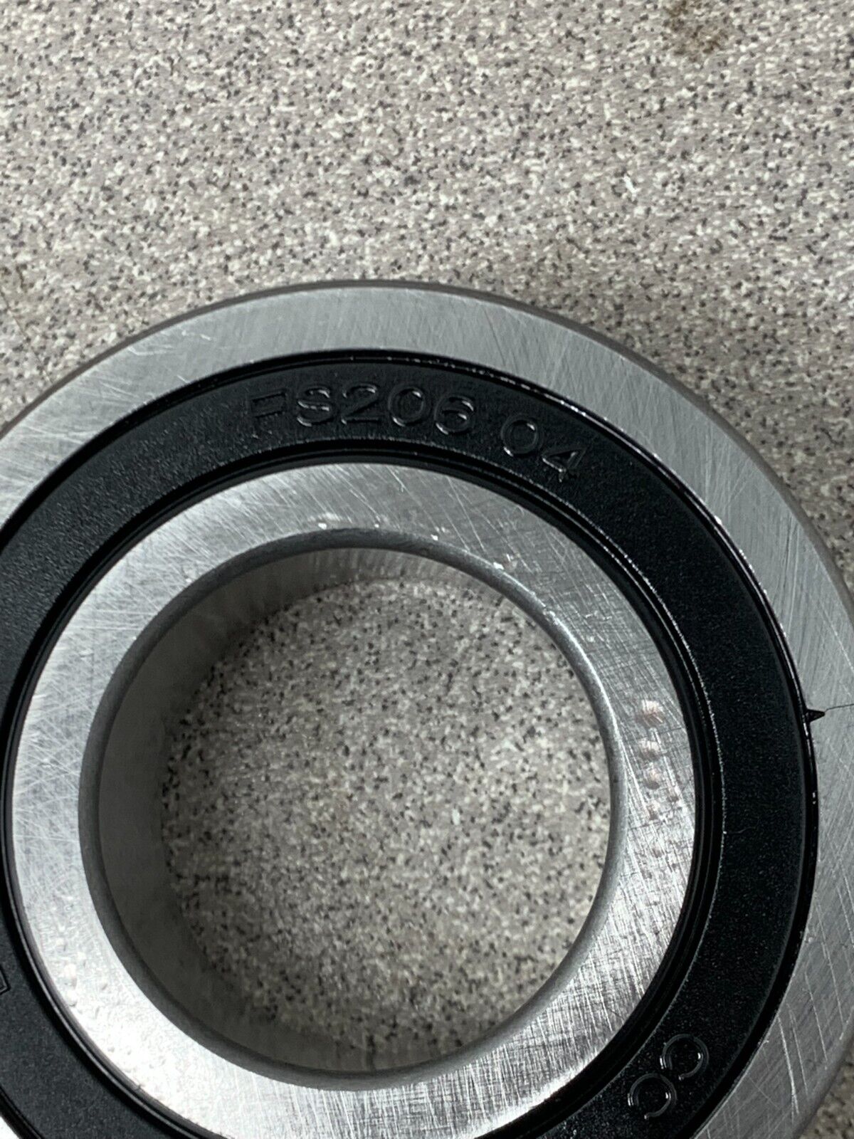 NEW CCTY FS20604 ROLLER BEARING MGV 206 2RS