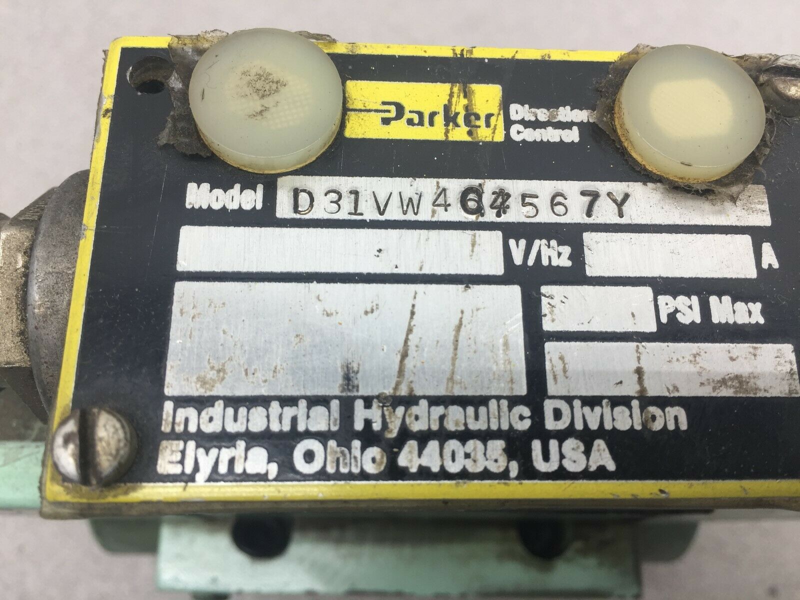 USED PARKER SOLENOID VALVE D31VW464567Y
