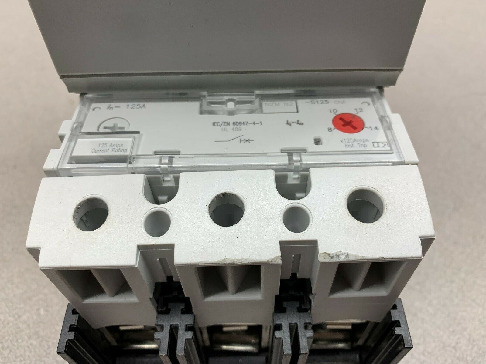 NEW EATON MOELLER 100AMP BREAKER WITH SYNCHRONIZED REMOTE OPERATOR NZM 2-XR