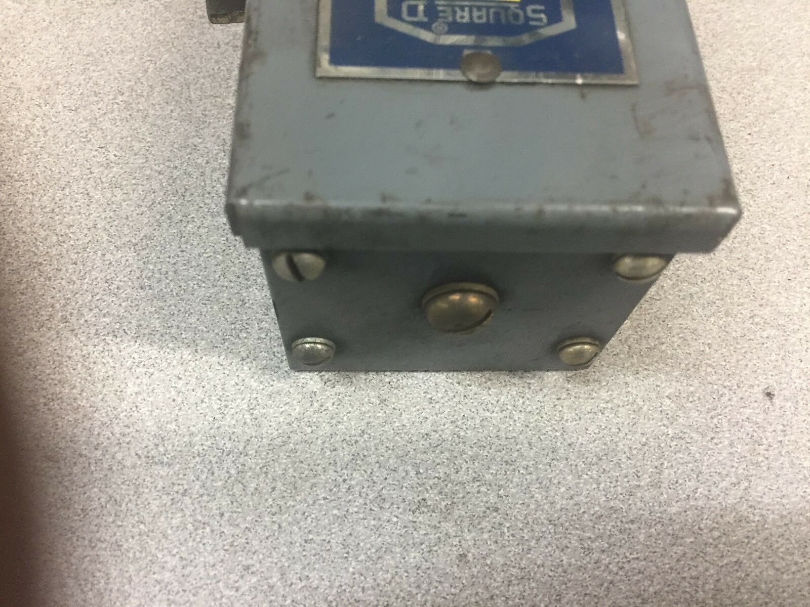 NEW NO BOX SQUARE D 220/440VAC MAGNETIC UNLOADER 9045 BG-3