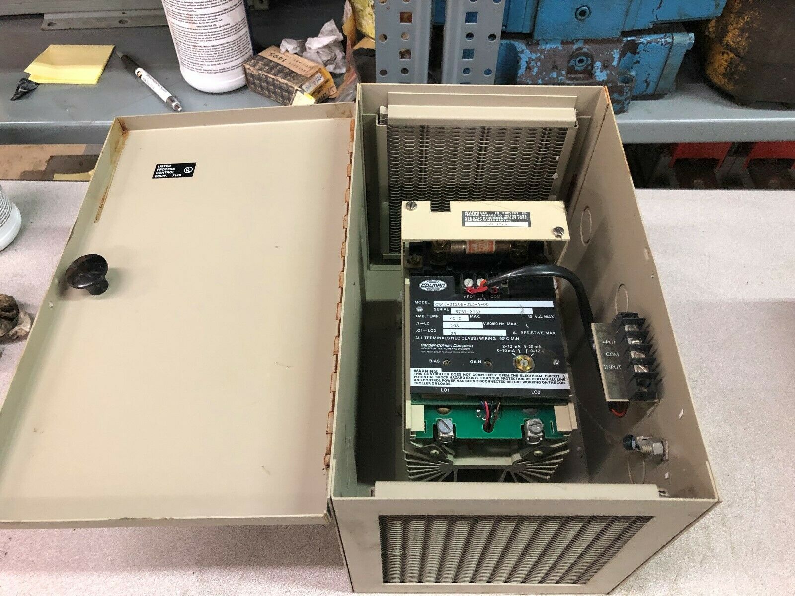 NEW NO BOX BARBER COLMAN 25 AMP 208 VAC SOLID STATE CONTROLER IN ENCLOSURE CB41-