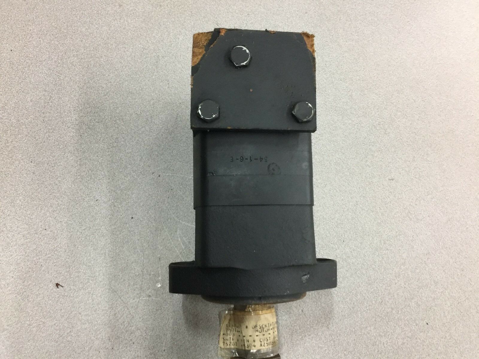 NEW NO BOX CHAR-LYNN HYDRAULIC PUMP 104 1036 005