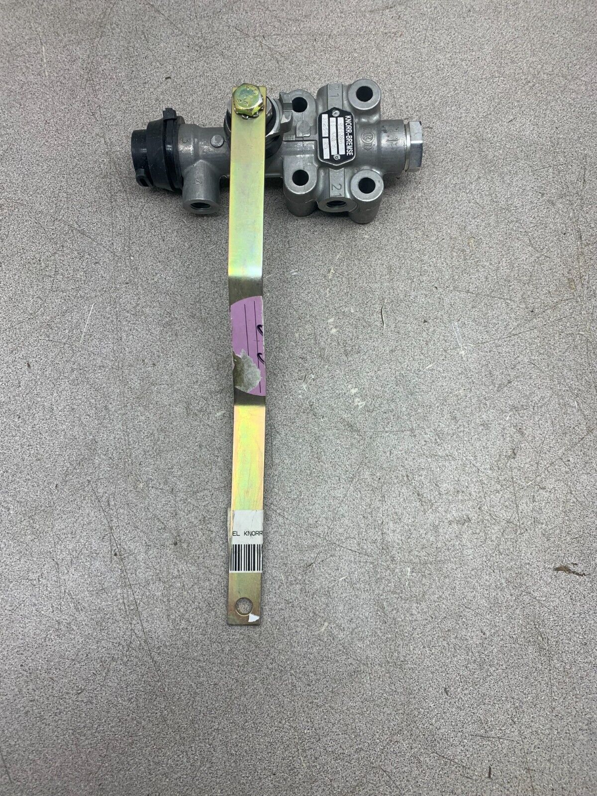 NEW NO BOX KNORR-BREMSE PART SV1385 VALVE II 17815