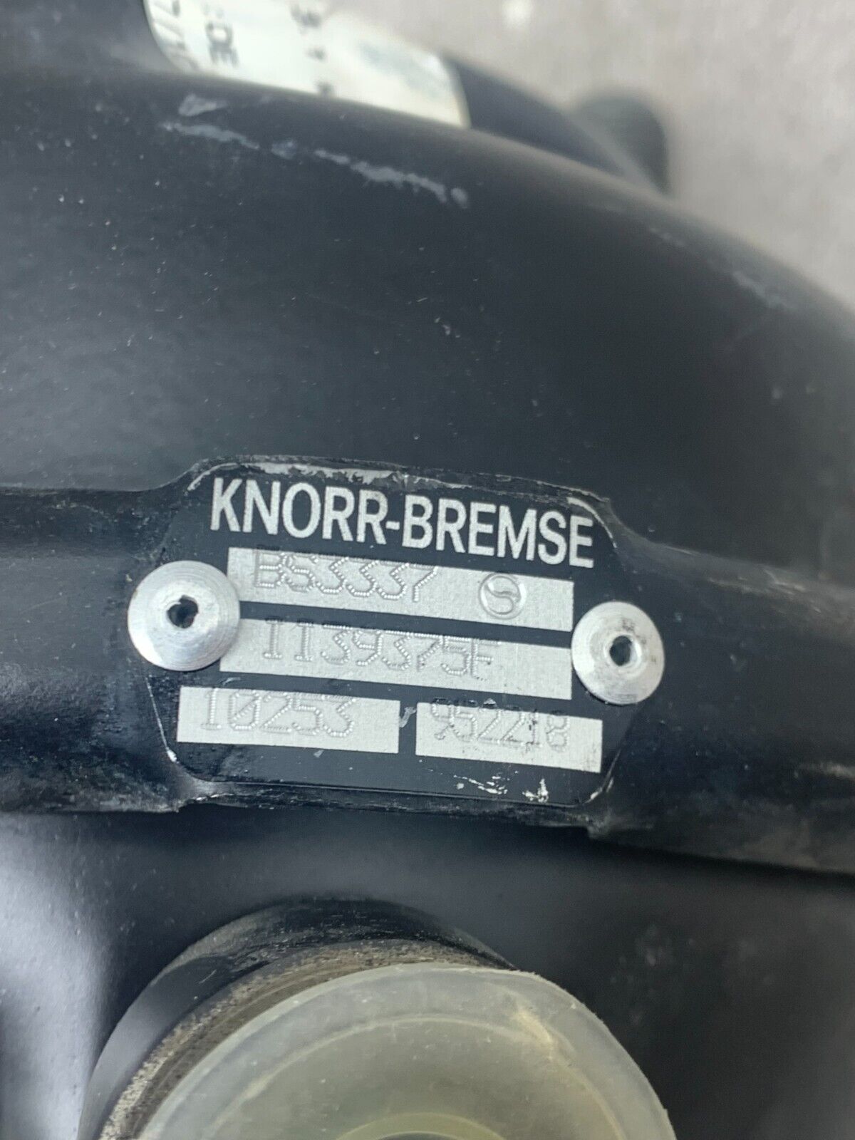 NEW NO BOX KNORR BREMSE II39375F BRAKE CHAMBER BS3337