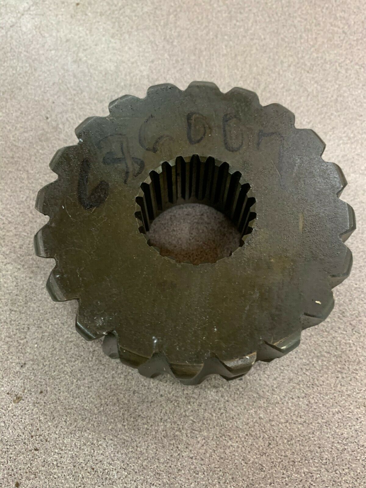 NEW NO BOX ARROW BEZEL GEAR GCU-622