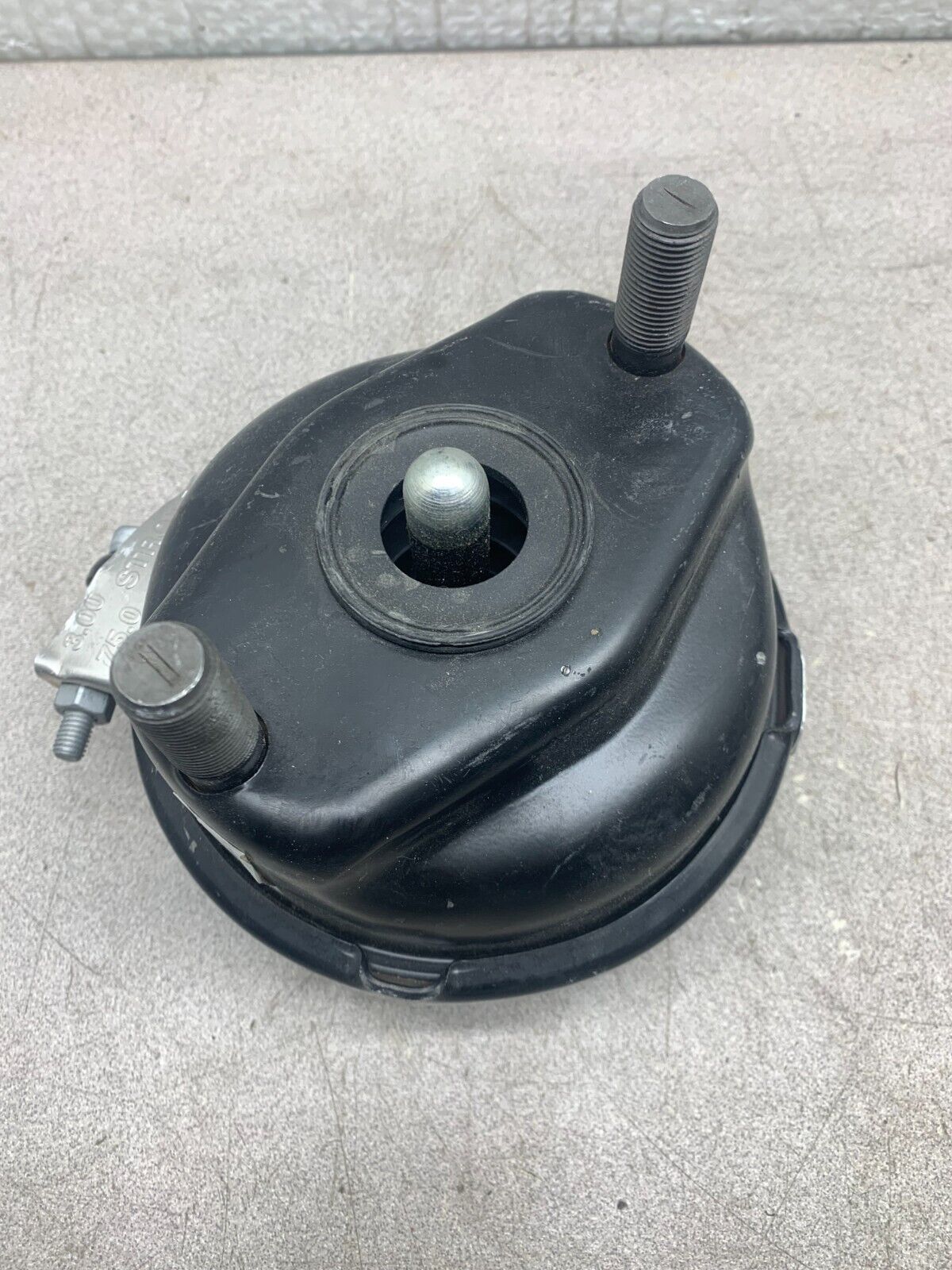 NEW NO BOX KNORR BREMSE II39374F BRAKE CHAMBER BS3336