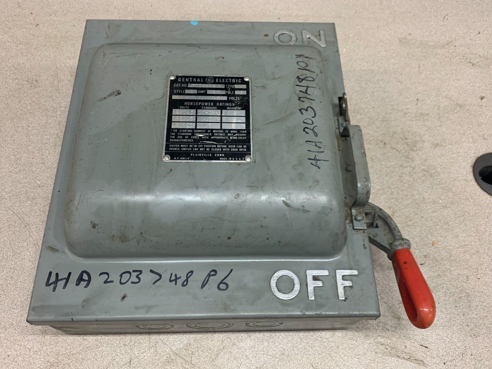 NEW NO BOX GENERAL ELECTRIC 2 POLE 60AMP 600V. DISCONNECT SWITCH TC36262