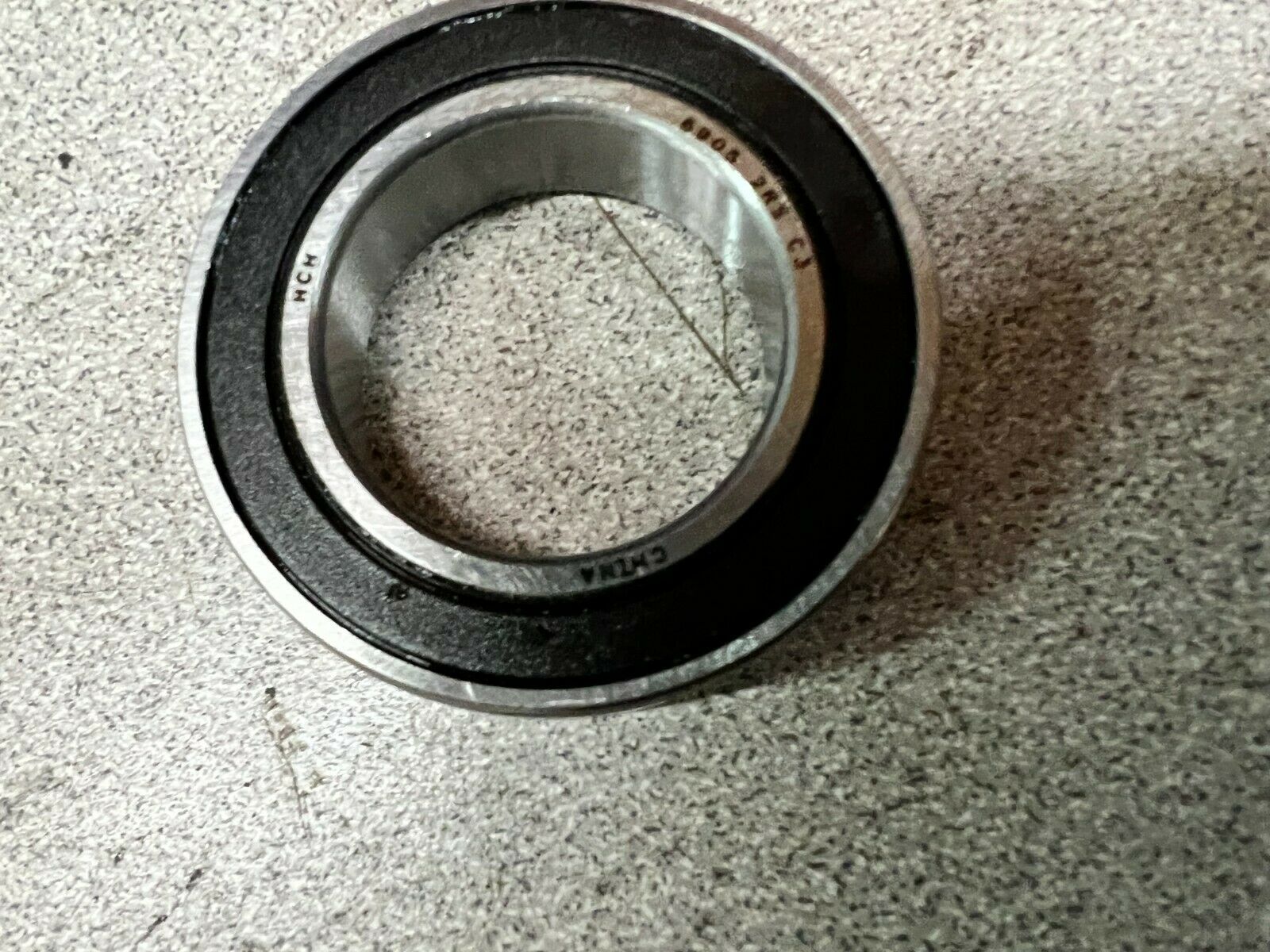 NEW IN BOX HCH BALL BEARING 6905 2RS C3