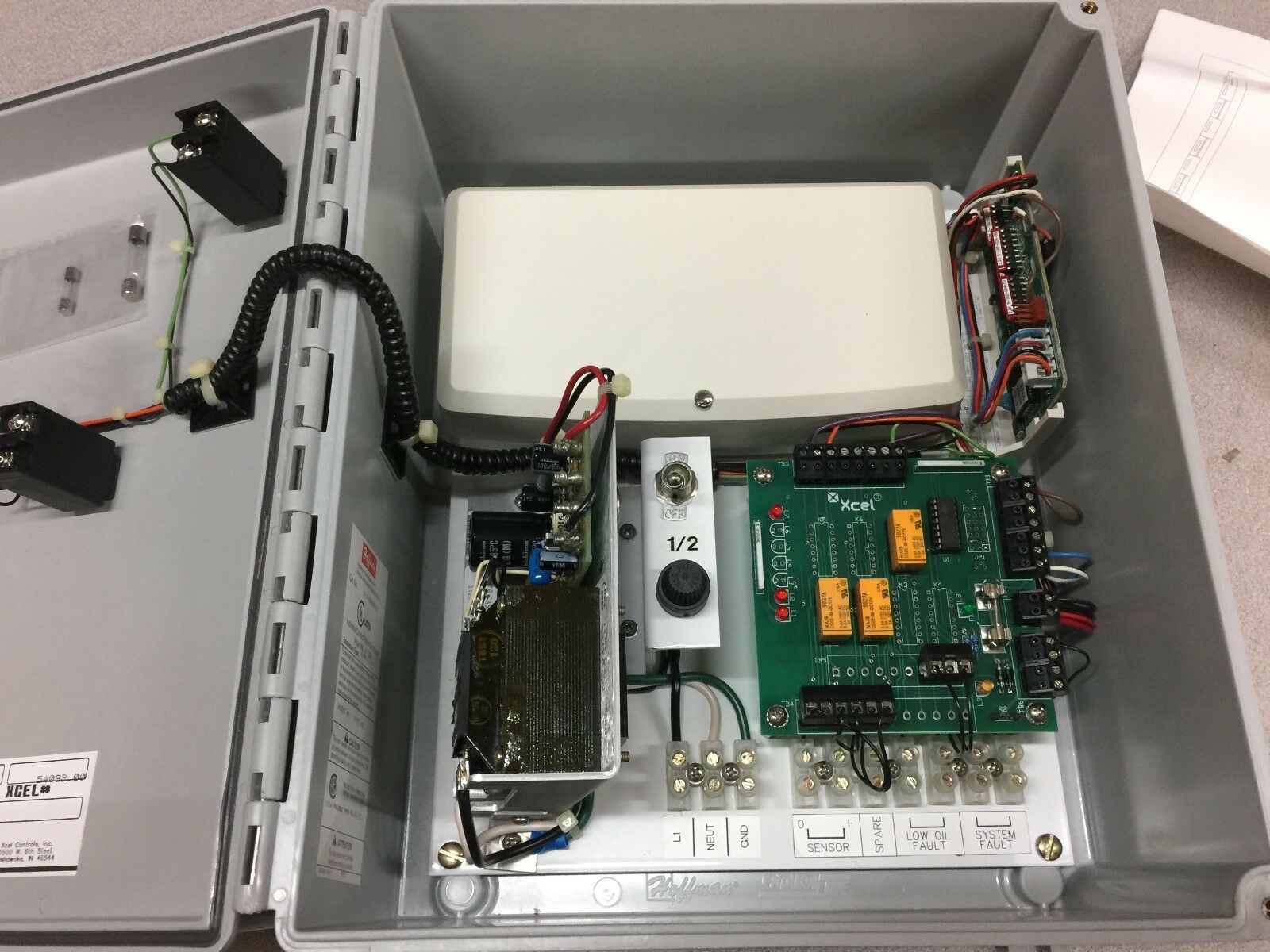 NEW NO BOX LADIG IND.CONTROL BOX R3001P 54092.00