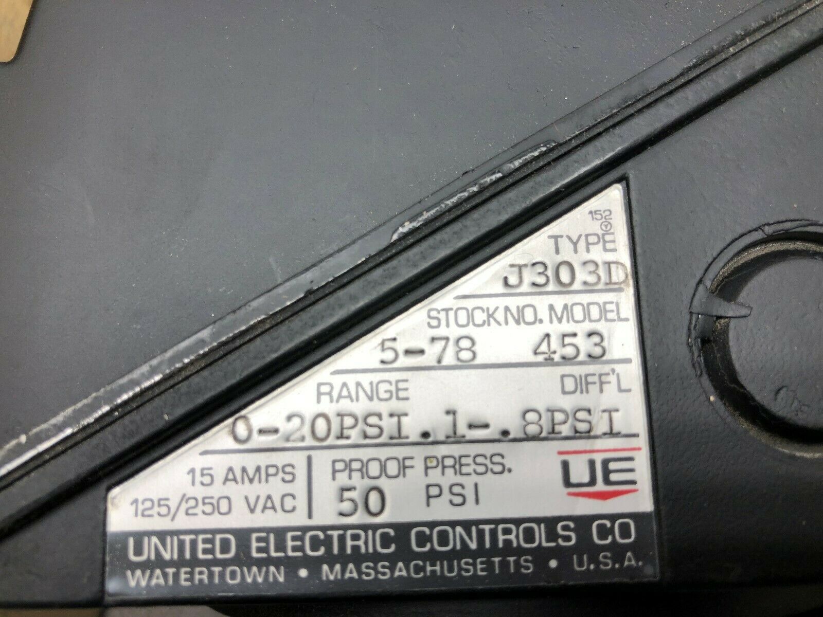 NEW IN BOX UNITED ELECTRIC CONTROLS J303D 0-20 PSI PRESSURE SWITCH 5-78 453