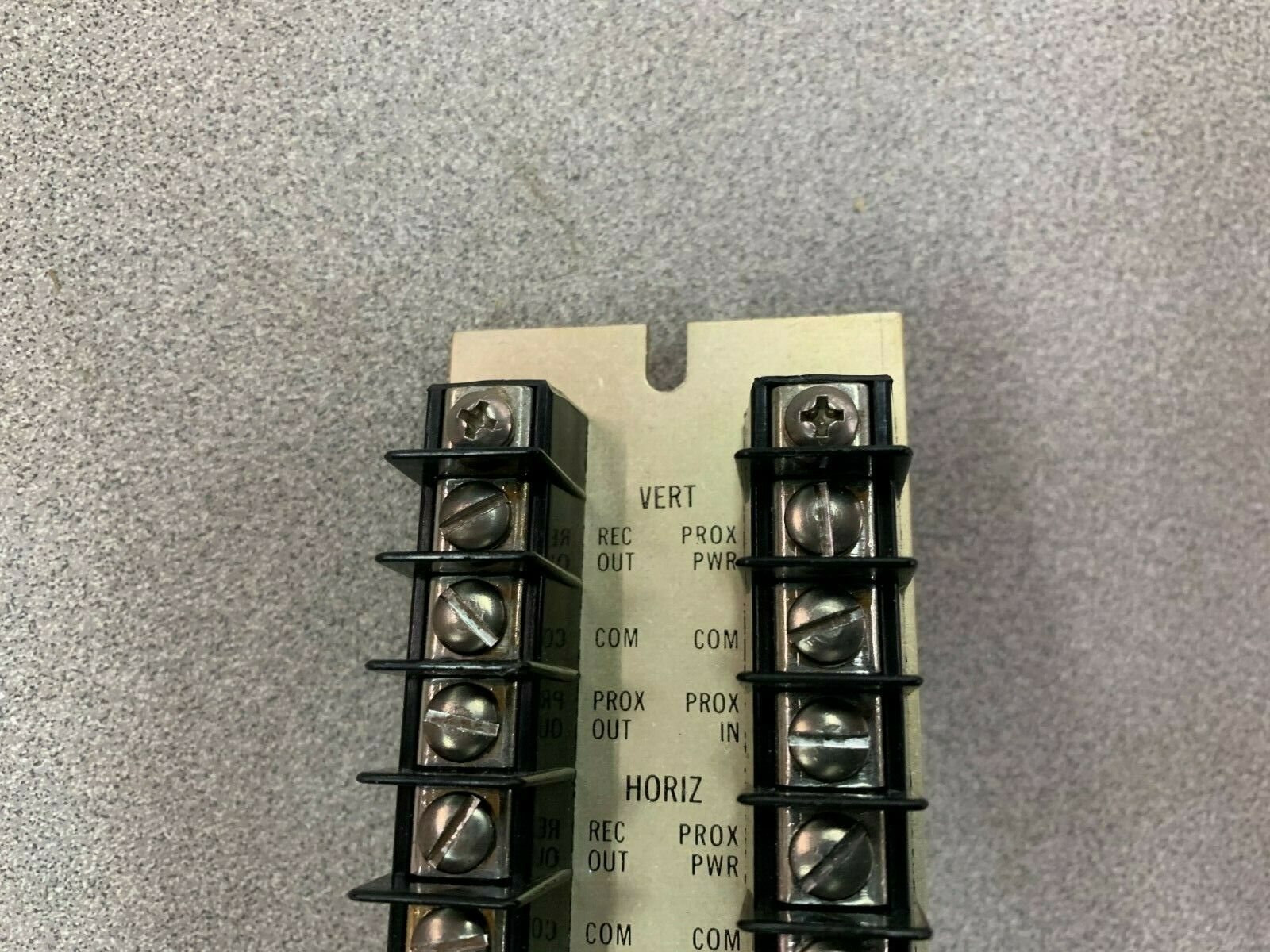 NEW NO BOX BENTLY NEVADA TERMINAL STRIP 72872-01