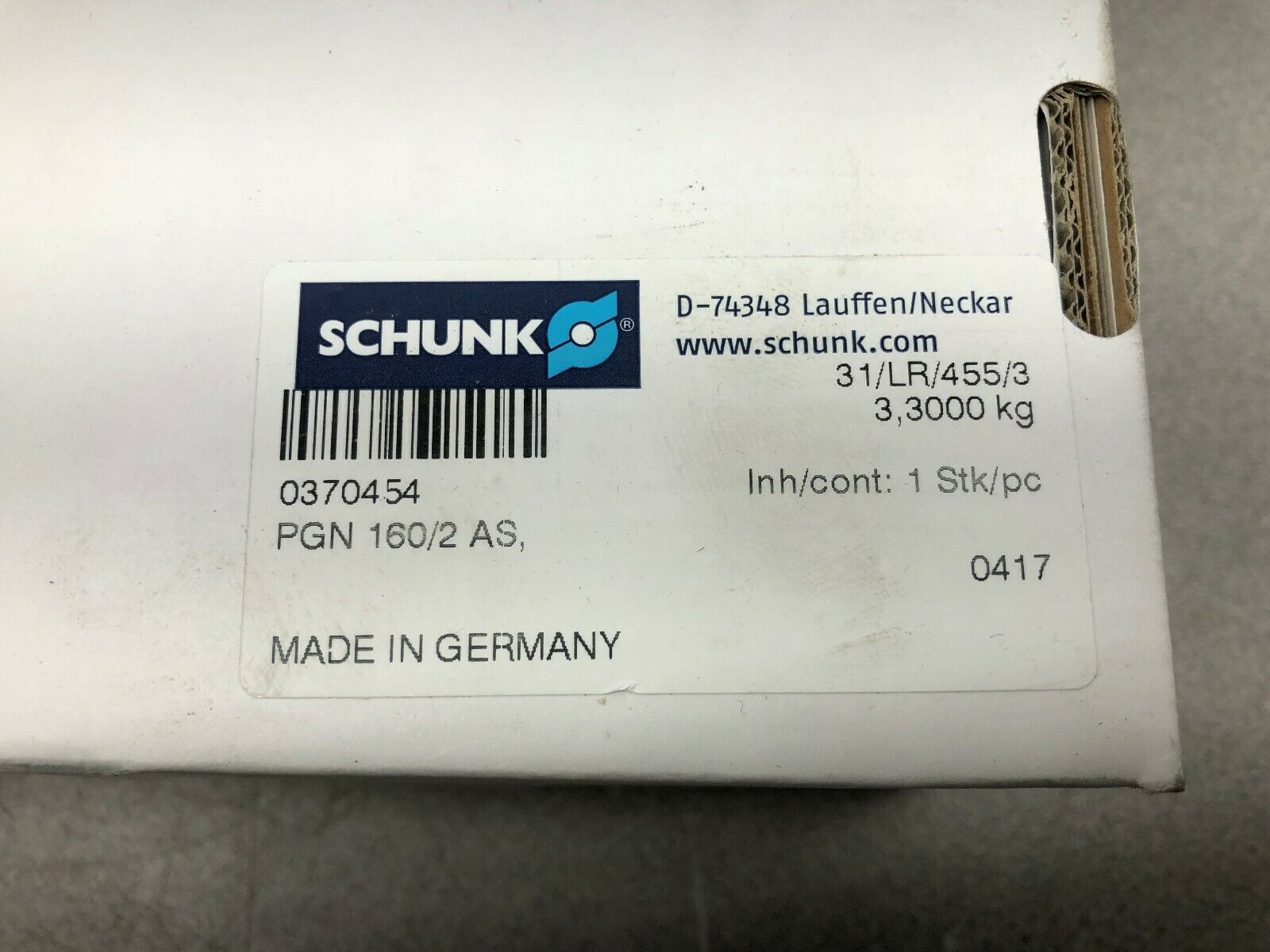 NEW IN BOX SCHUNK 2 FINGER PNEUMATIC CLAMP PGN 160/2 AS / 0370454
