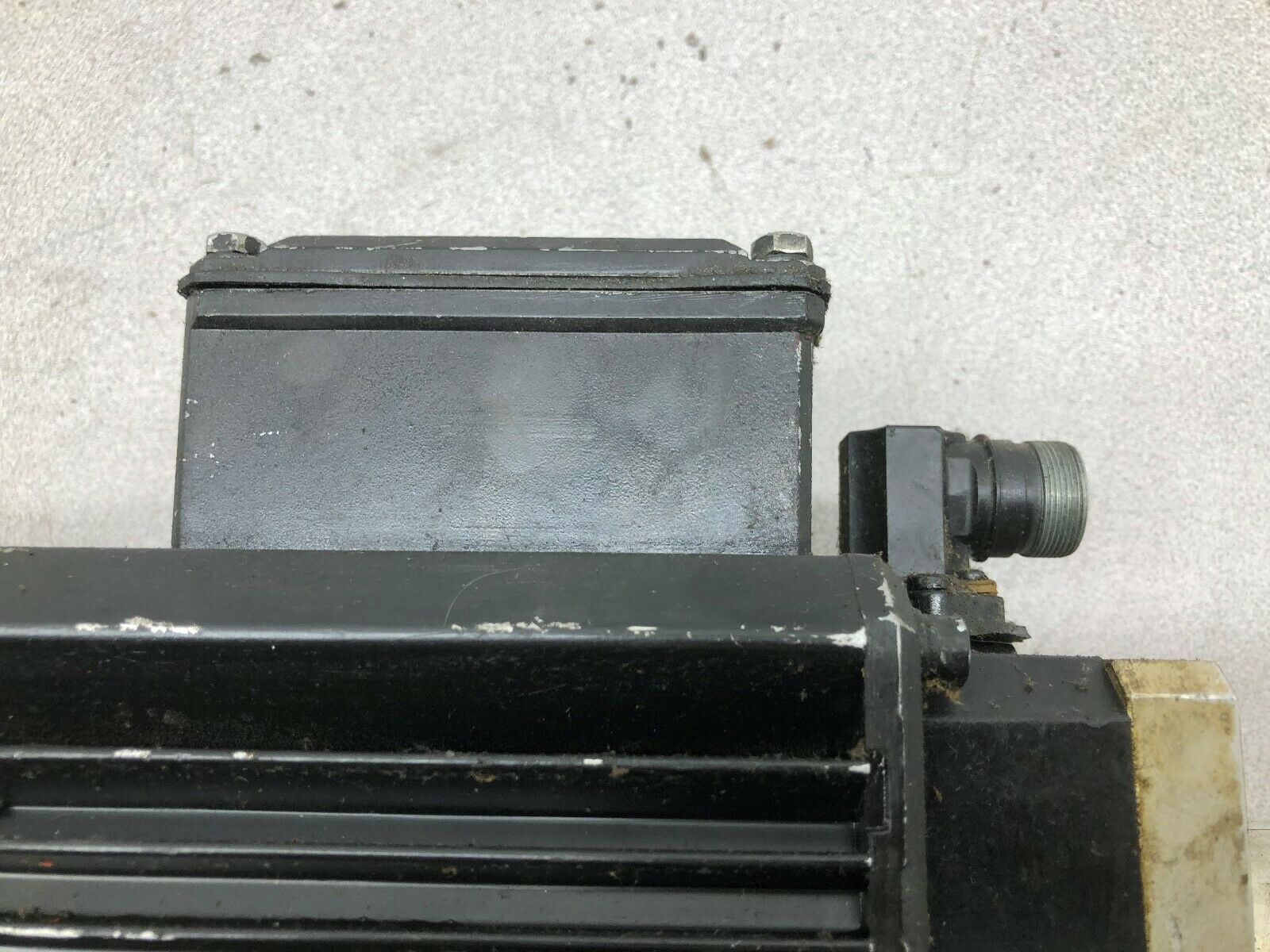 USED BAUMULLER NURNBERG 4.5 KW 2000 RPM SERVO MOTOR DS 71-S / 942 26051