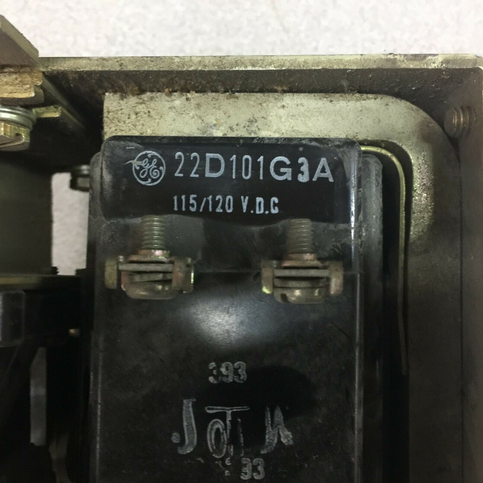 NEW NO BOX GE 2POLE 120 VDC COIL 600V MAX DC CONTACTOR IC2800 1612CL3F