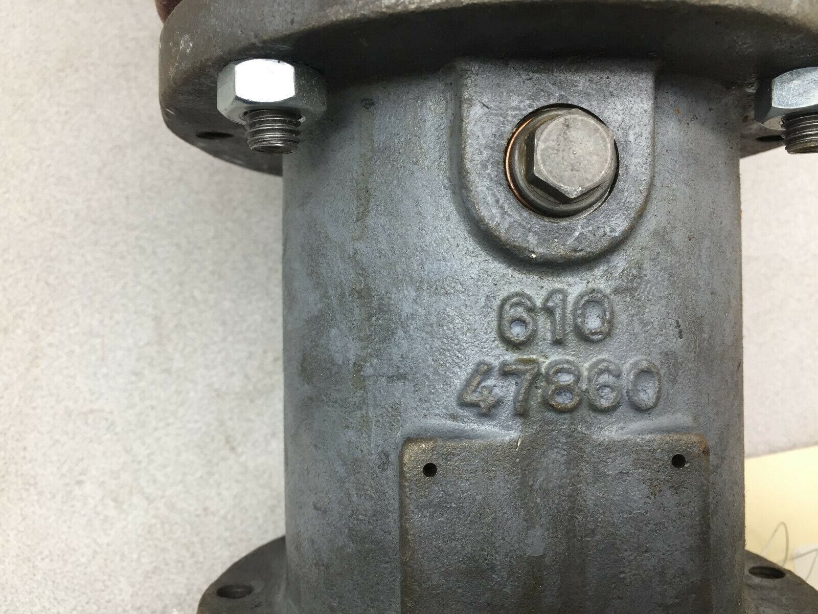 NEW NO BOX KSB BRACKET AND BEARING FOR SY-150-400 PUMP