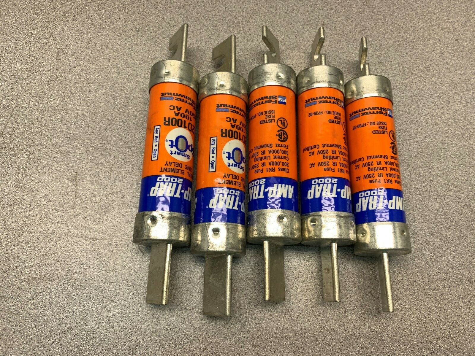 LOT OF 5 NEW NO BOX AMP TRAP FUSE AD100R