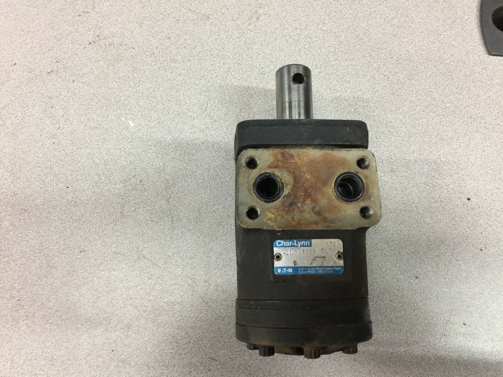 NEW NO BOX CHAR-LYNN HYDRAULIC PUMP 101 1369 007