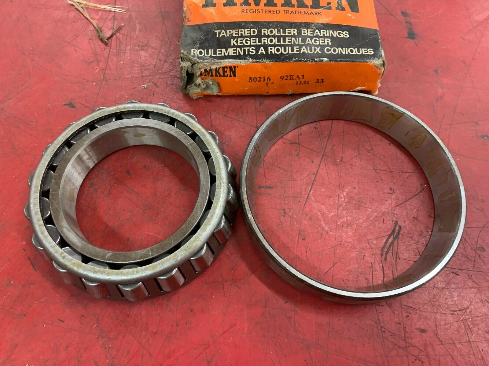 NEW IN BOX TIMKEN BEARING WITH RACE 30216 WITH 92KA1