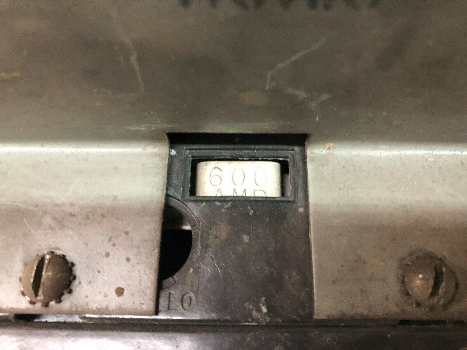 USED GE 600 AMP 3 POLE 600 VAC BREAKER WITH TKMR1 HANDLE TKM836F000 / TKMR1