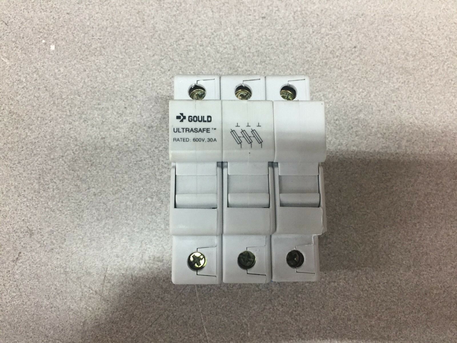 NEW NO BOX GOULD ULTRASAFE FUSABLE DISCONNECT 600V 30 AMP USM3