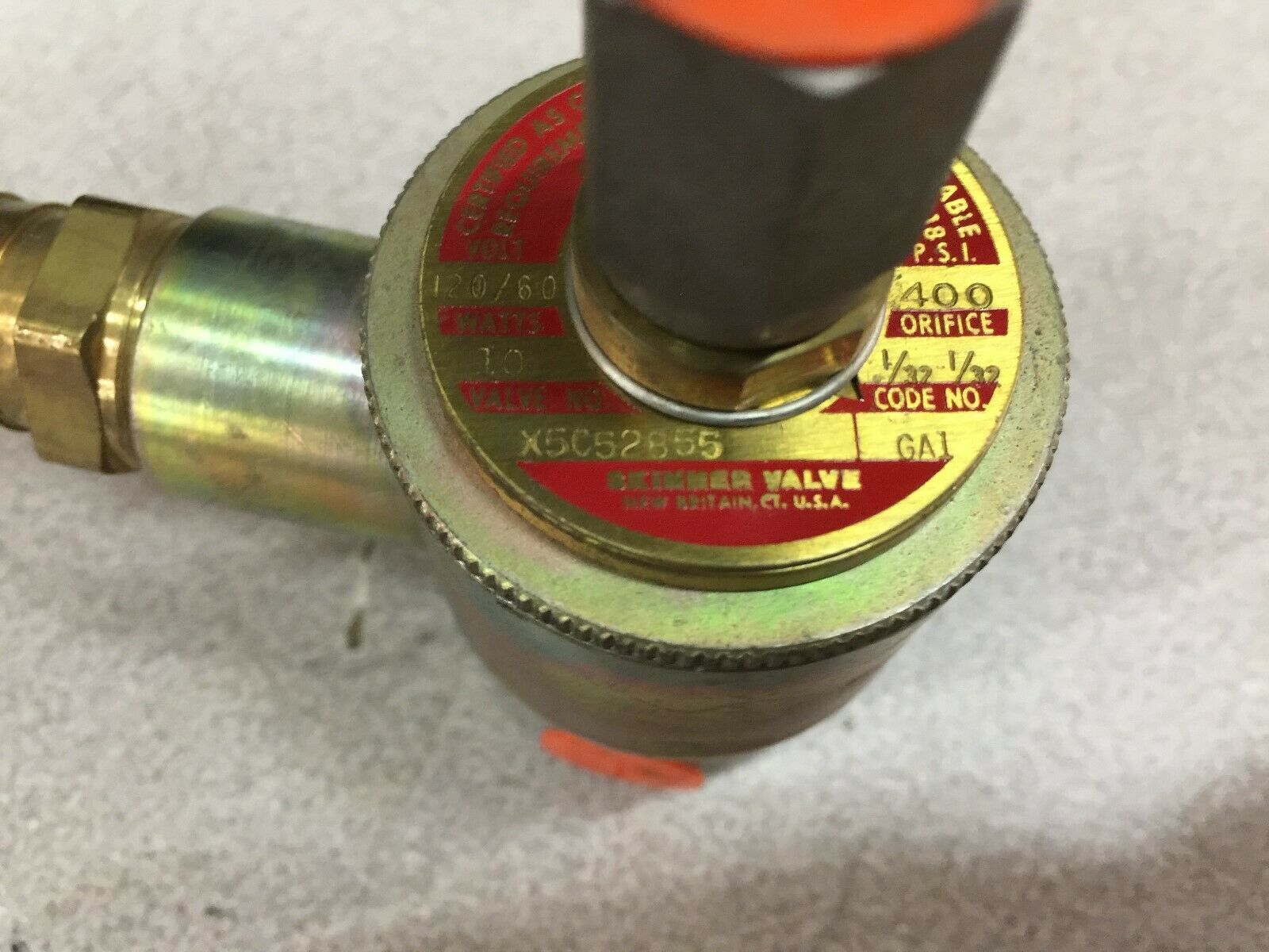 NEW NO BOX SKINNER PREWIRED 120VAC COIL 400PSI SOLENOID VALVE X5C52855