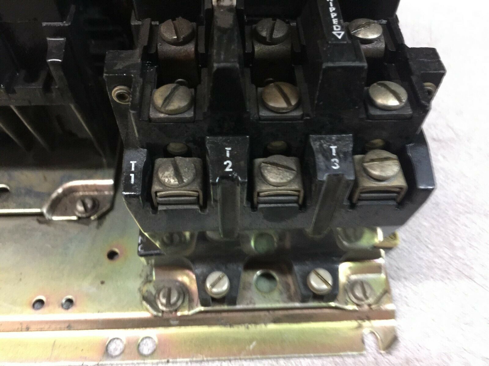 USED ALLEN BRADLEY SIZE 1 3 POLE 120 VAC COIL 27 AMPS 600 VAC REVERSING STARTER