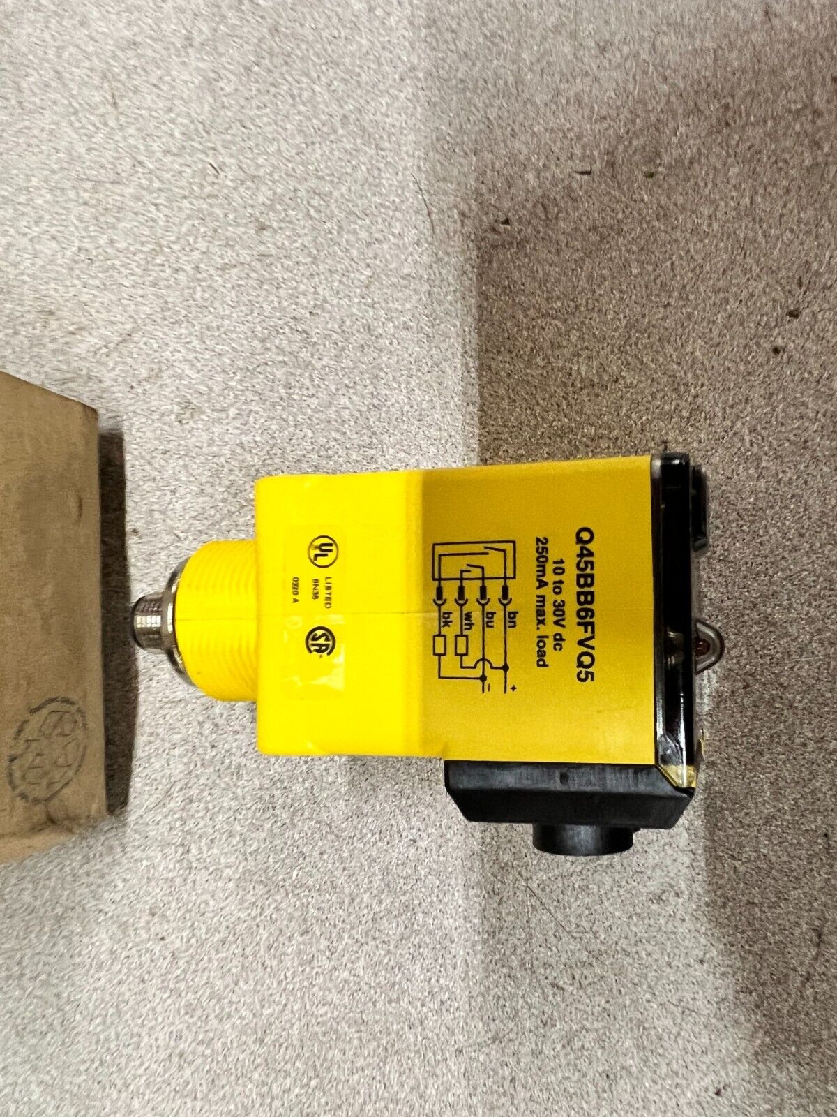 NEW IN BOX BANNER 43546 SENSOR Q45BB6FVQ5