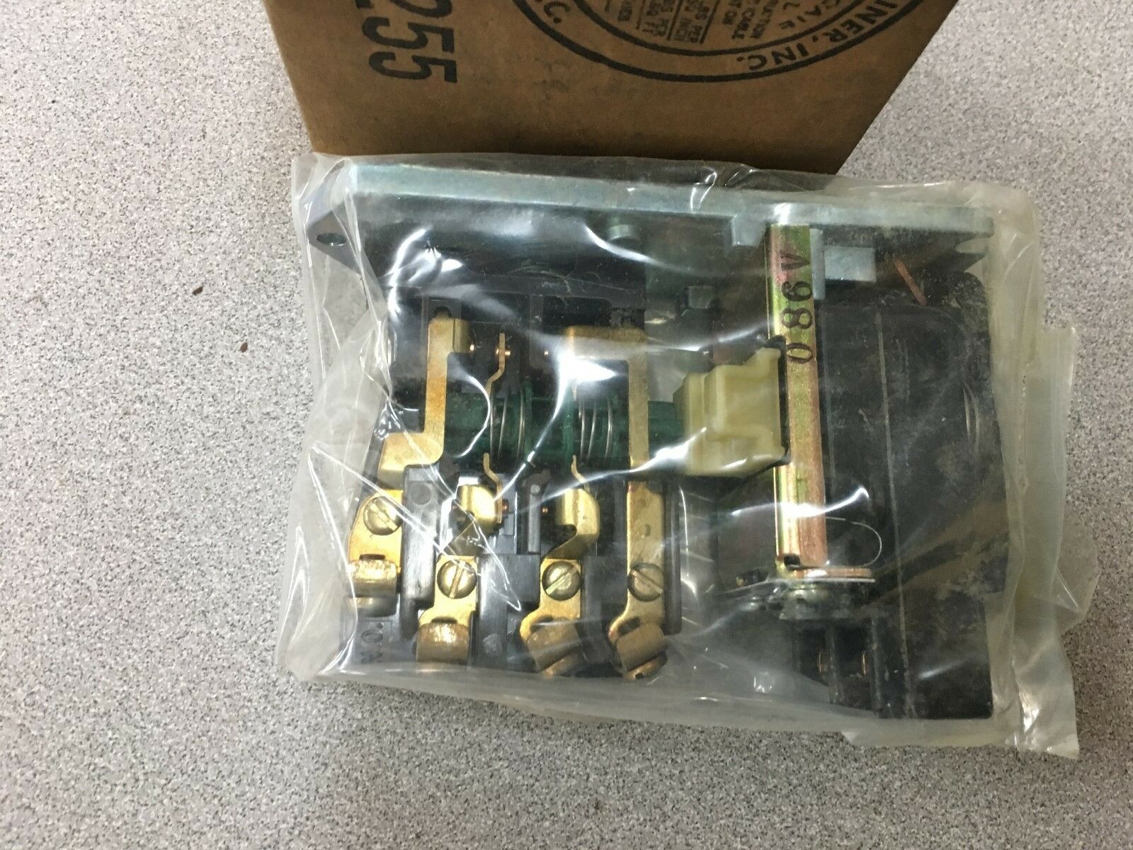 NEW IN BOX JOSLYN CLARK RELAY 5SG-76 WITH KPMF-1 AUXILIARY CONTACT