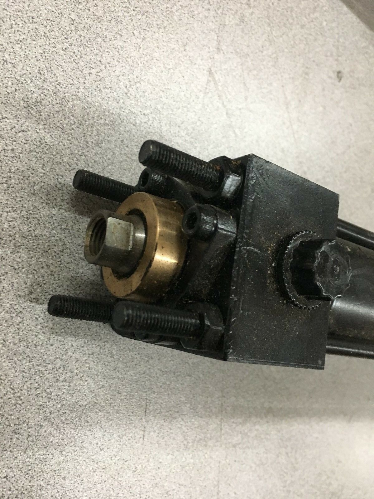 NEW NO BOX SCHRADER BELLOWS PL-2 SERIES CYLINDER PLA105331 4.250