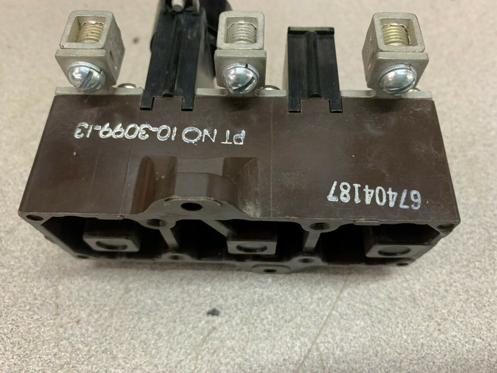 NEW NO BOX CUTLER HAMMER OVERLOAD RELAY 67404187