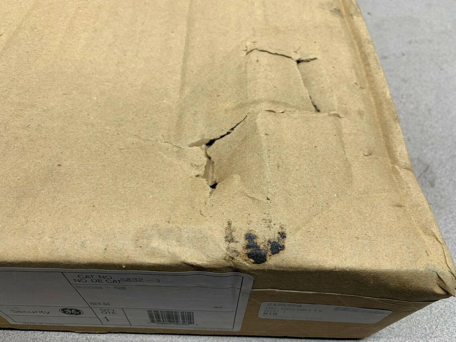 NEW IN BOX GENERAL ELECTRIC RED BACKBOX 6832-1