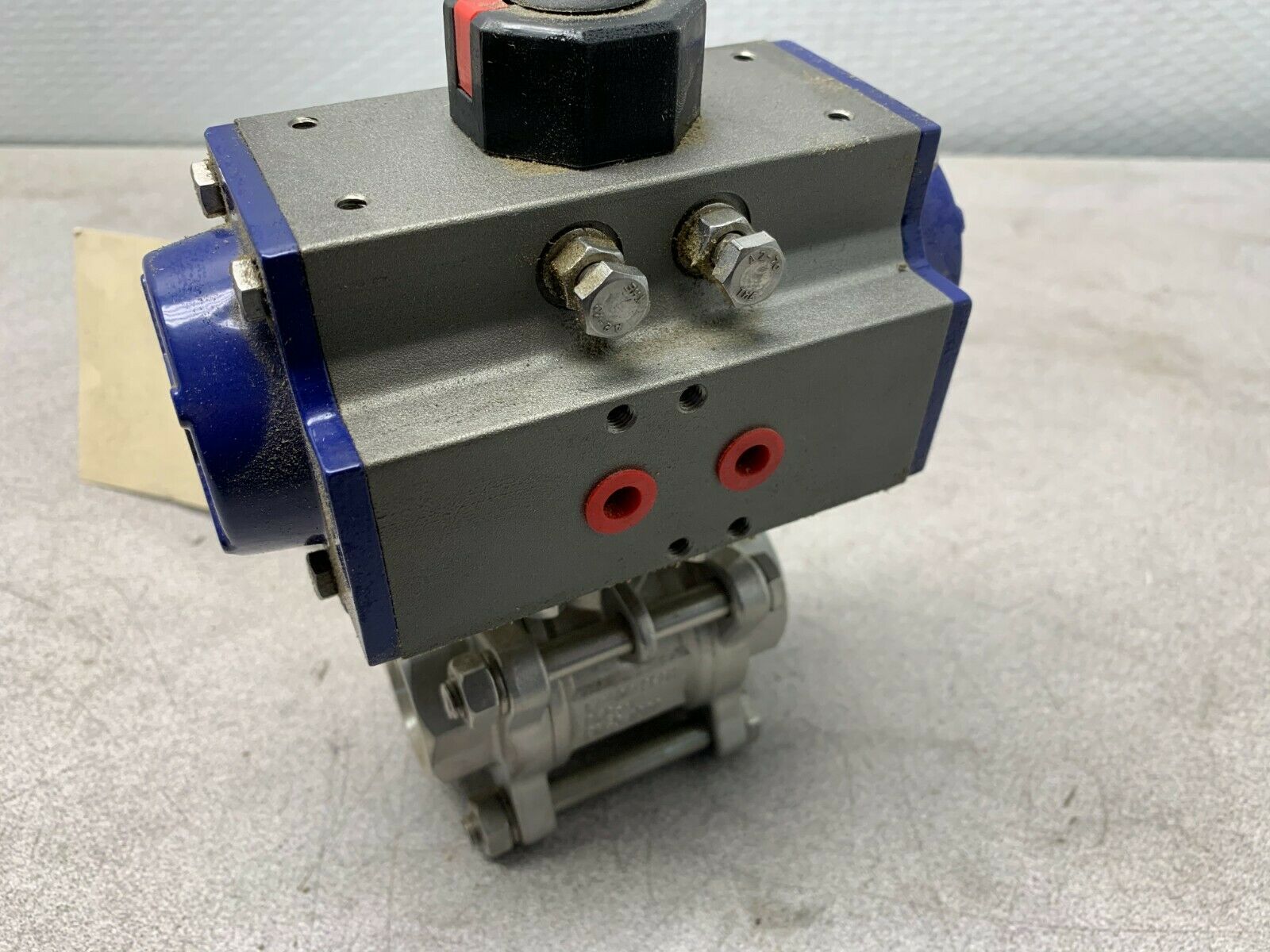 NEW NO BOX BI-TORQ 1" BALL VALVE ED-305-010 WITH IS3PT1052DAPN ACTUATOR