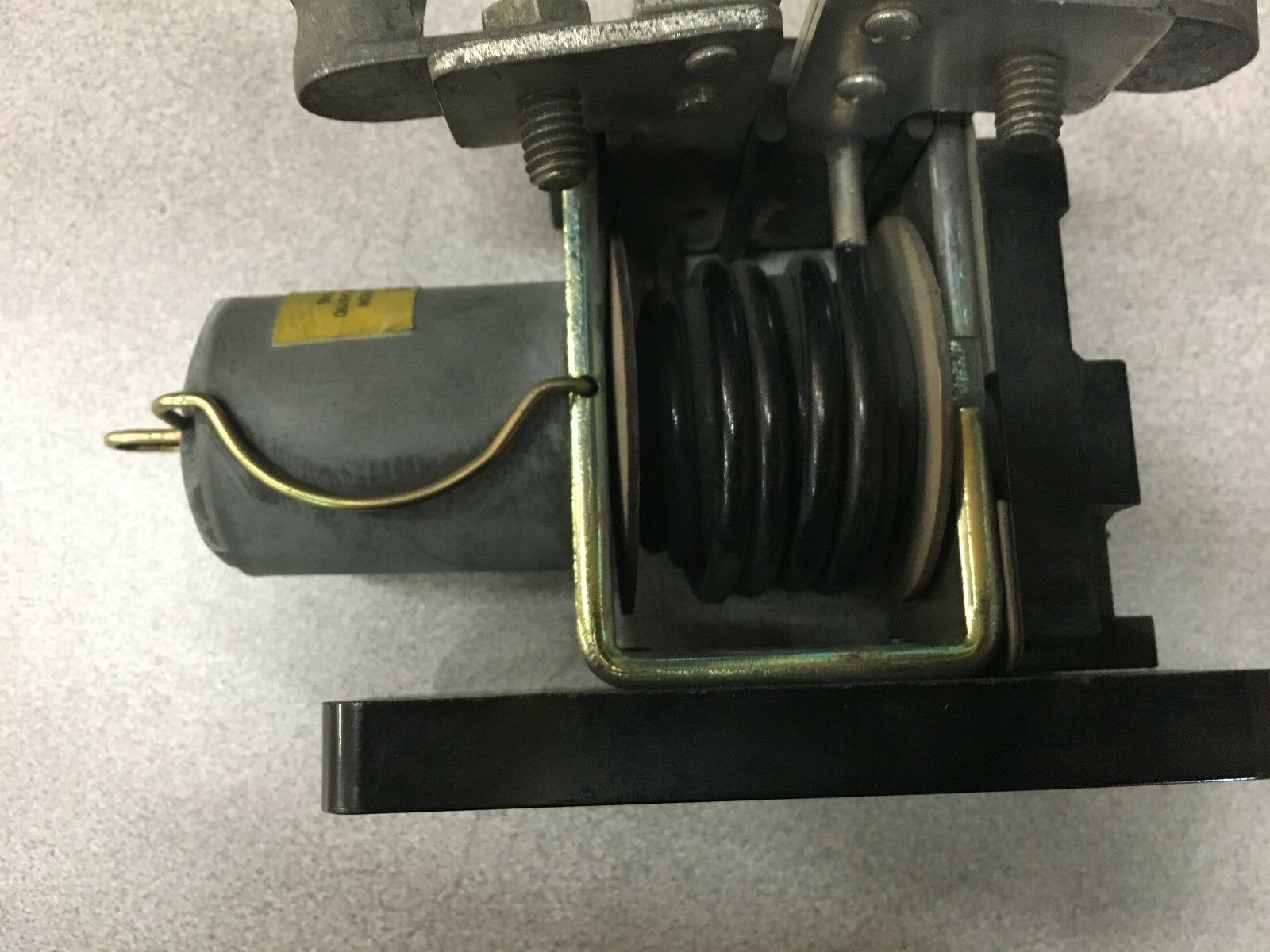 NEW NO BOX ALLEN-BRADLEY INVERSE TIME CURRENT RELAY 810-A14A SERIES A