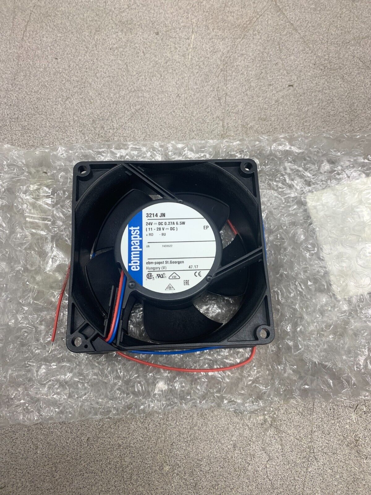 NEW NO BOX EBMPAPST AXIAL FAN 3214 JN