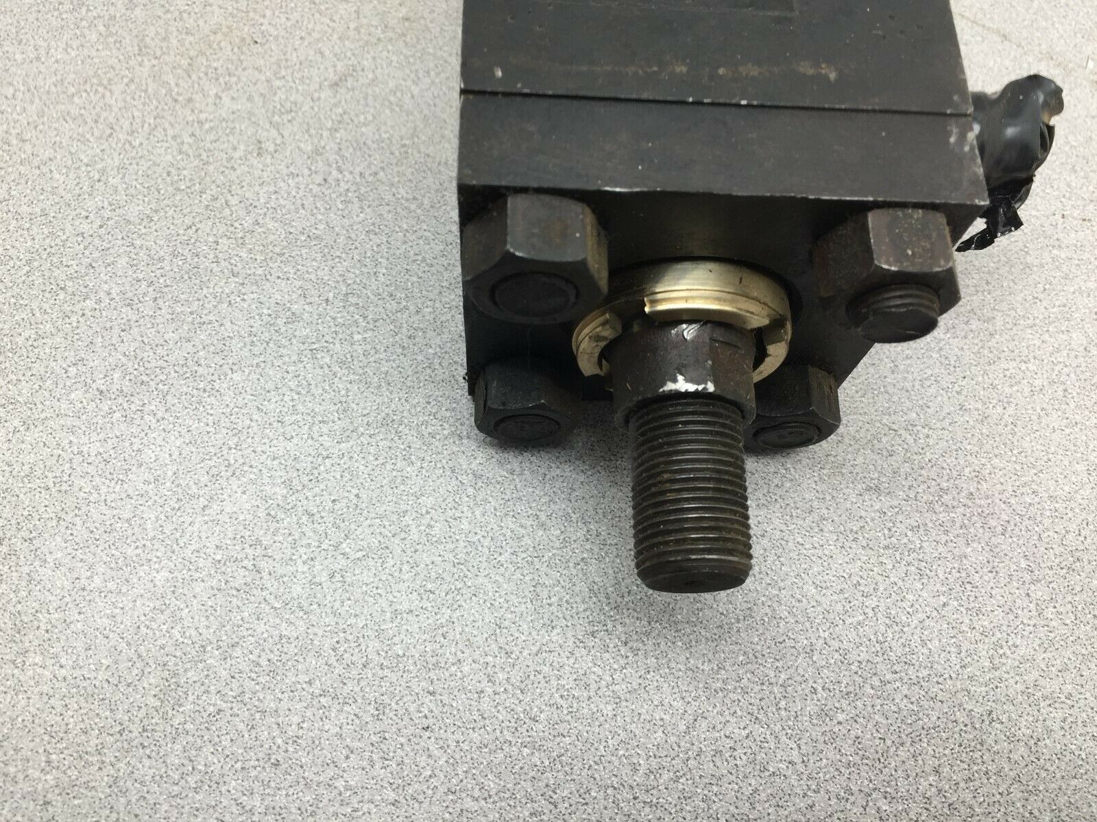 USED PARKER 2"BORE 7"STROKE 3000PSI HYDRAULIC CYLINDER 02.00 CBB-2HLTVS14C 7.00