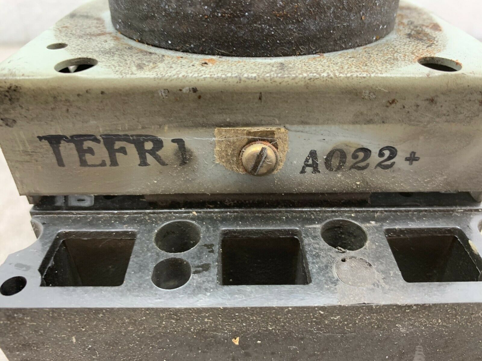 USED GENERAL ELECTRIC TEFR1 15 AMP 3 POLE MOTOR CIRCUIT PROTECTOR TEC36015