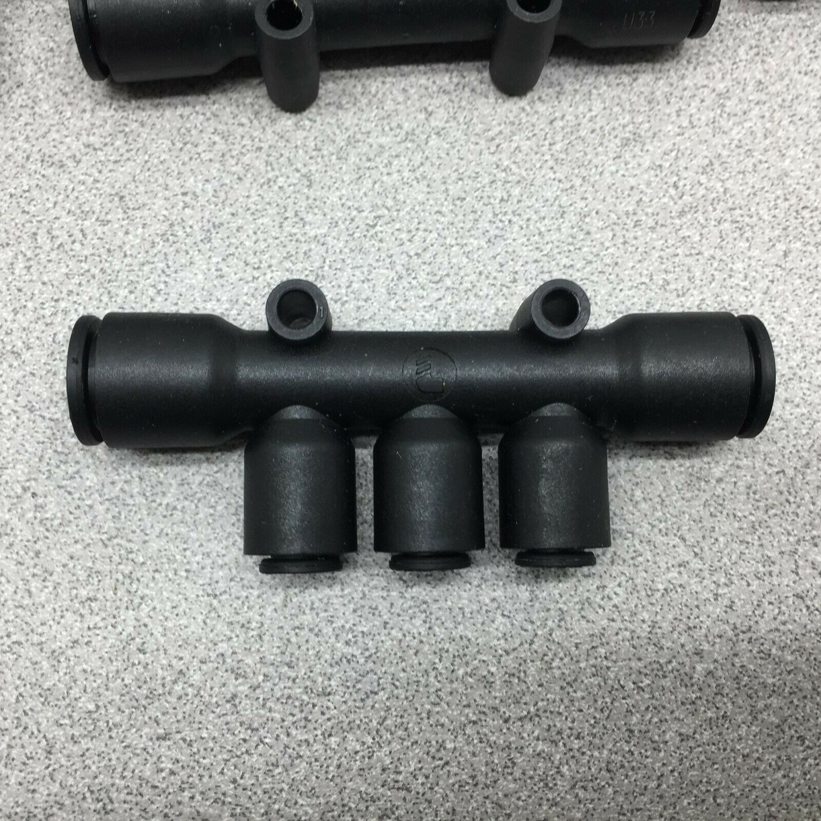 NEW NO BOX (LOT OF 16) LEGRIS (M10 XM10) X (M6 M6 M6) MANIFOLD M57400008