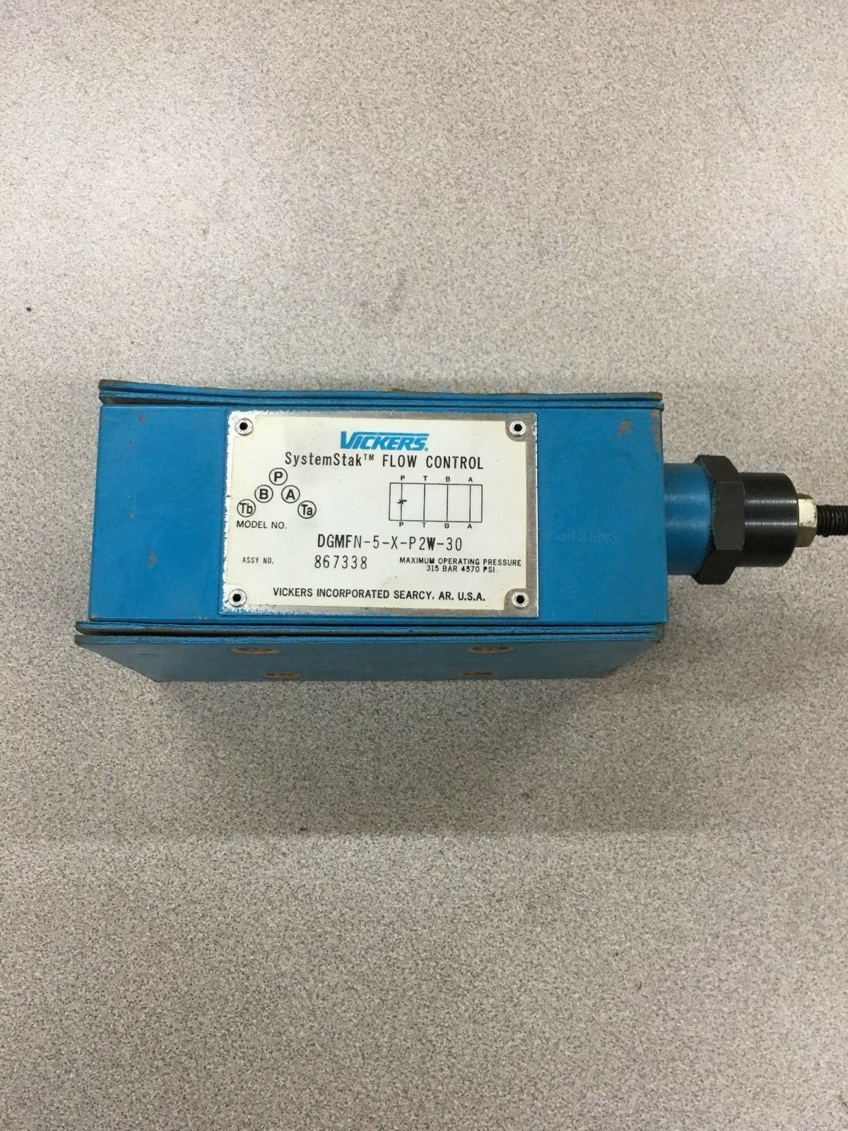 NEW VICKERS 867338 SYSTEMSTAK HYDRAULIC FLOW CONTROL VALVE DGMFN-5-X-P2W-30