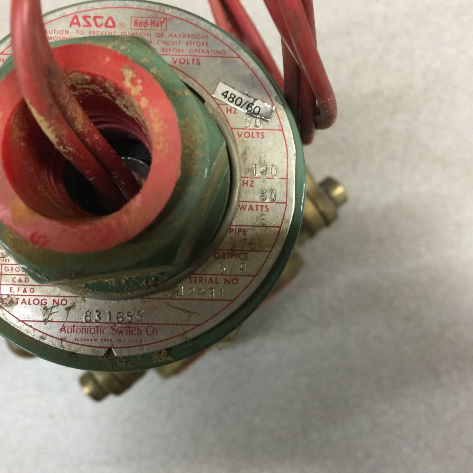 NEW NO BOX ASCO 3/8NPT 10-125PSI 120VAC SOLENOID VALVE 831655