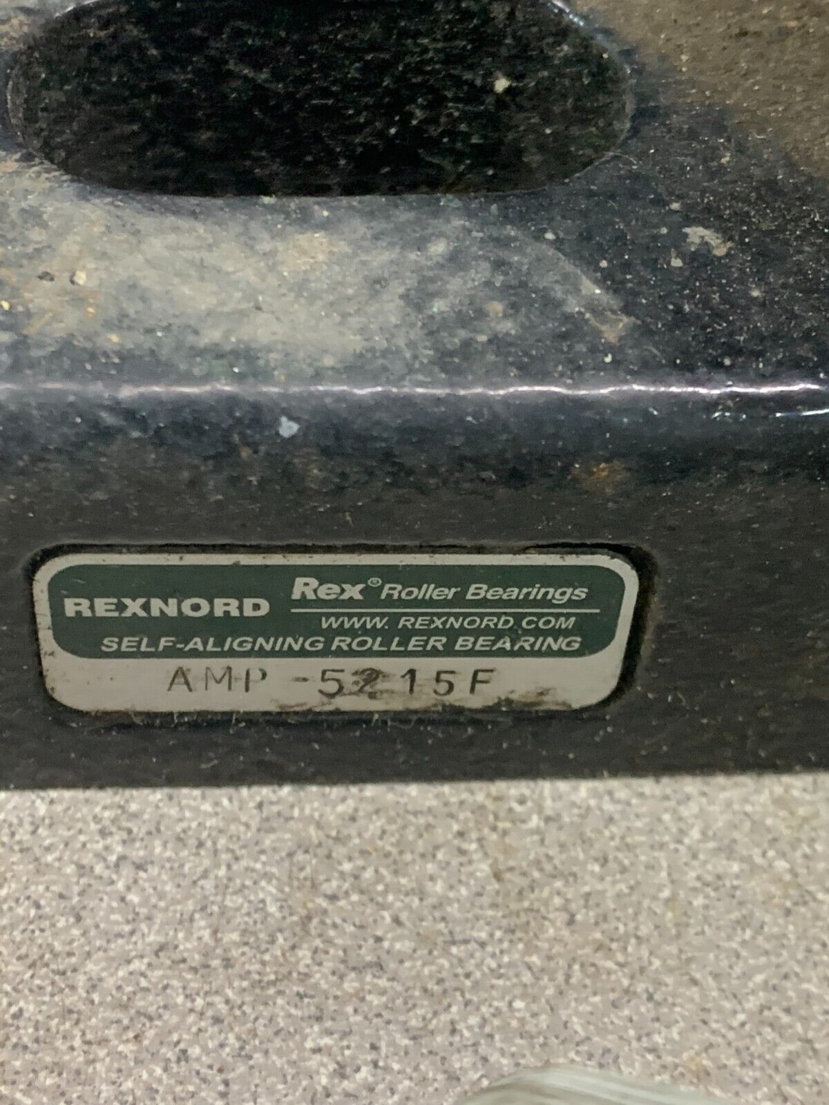 NEW NO BOX REXNORD PILLOW BLOCK BEARING 2-15/16 BORE AMP-5215F