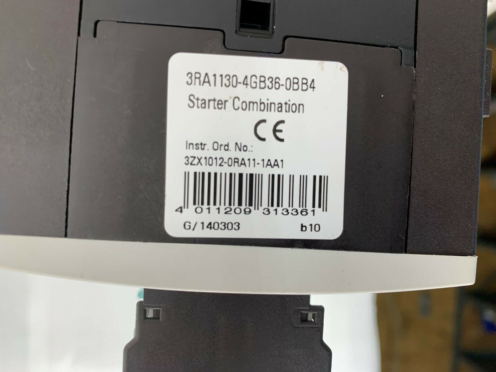 NEW TAKEOUT SIEMENS 3RV1031-4GA10 STARTER COMBINATION 3RA1130-4GB36-0BB4