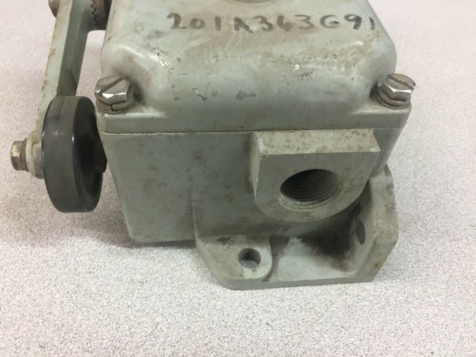 USED WESTINGHOUSE LIMIT SWITCH HDH24S4F