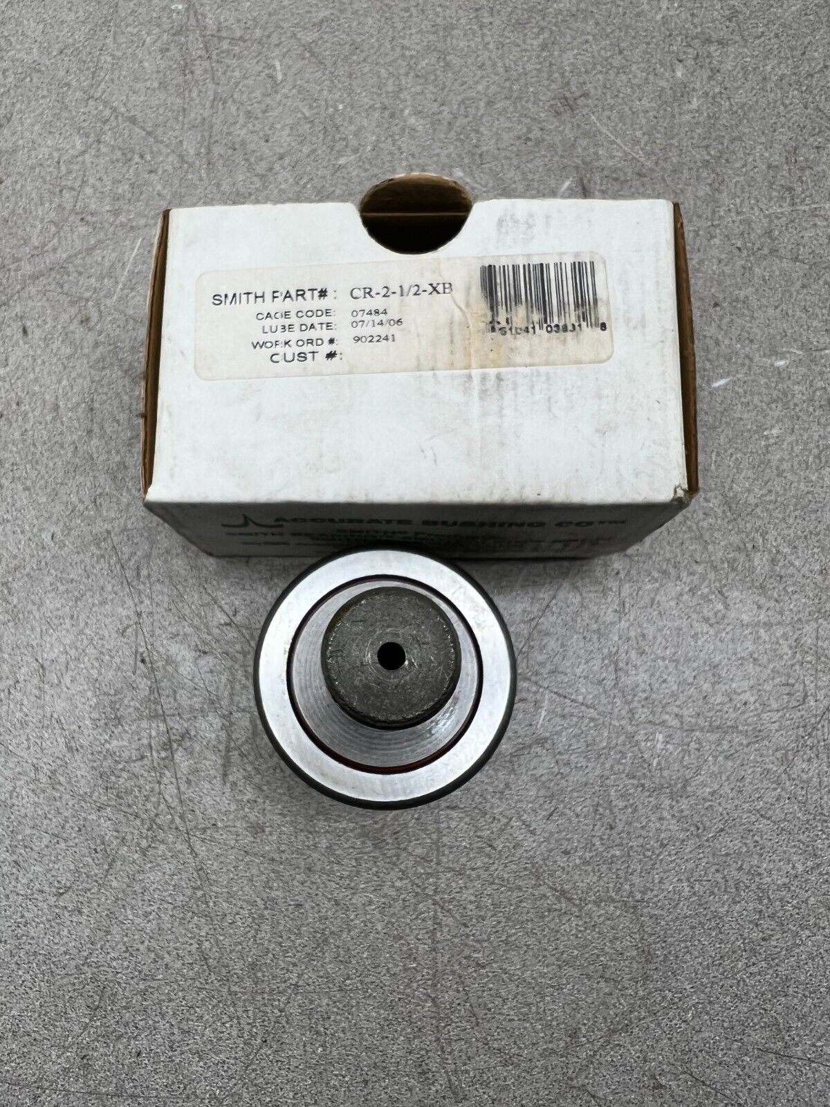 NEW IN BOX SMITH CAM FOLLOWER CR-2-1/2-XB