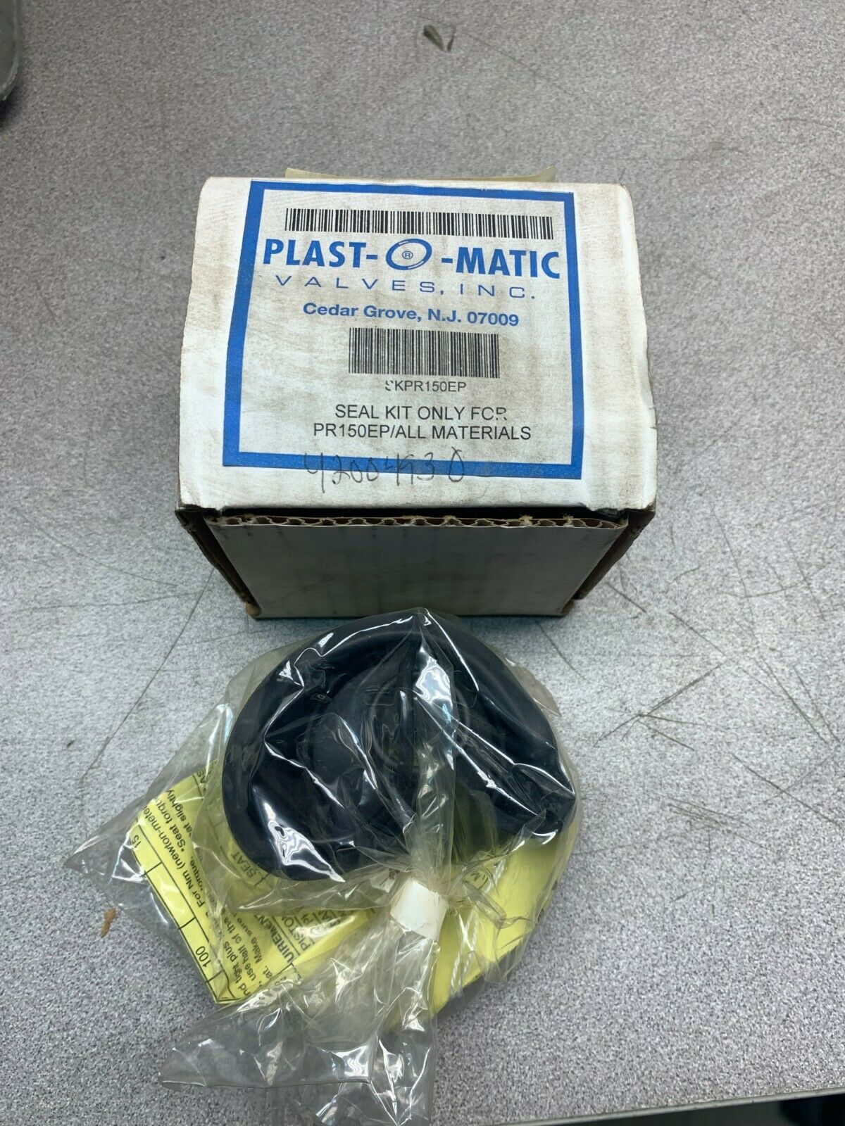 NEW IN BOX PLAST-O-MATIC SEAL KIT SKRP150EP