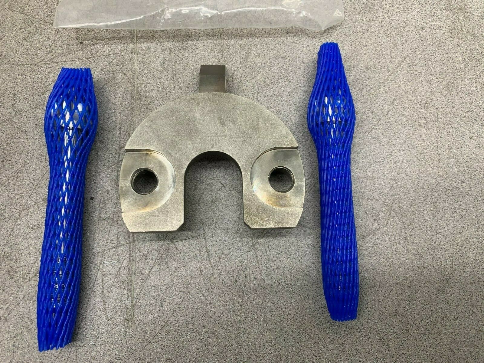 NEW WESTINGHOUSE 10000E57-1 LOCKING CUP ASSEMBLY LTR-NEM-03-247